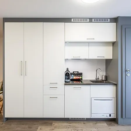 Apartment Modern Studio Good Located Balcony King Bed Frankfurt am Main