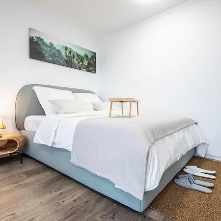 Apartment Modern Studio Good Located Balcony King Bed Frankfurt am Main